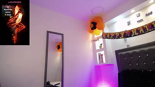 MelissaRhodes online show from 10.13.25