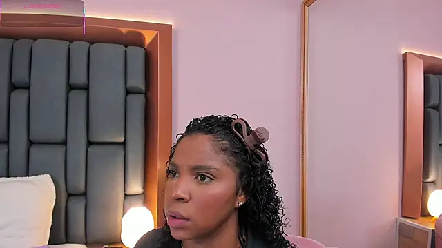 LisaMendez online show from 02.10.26