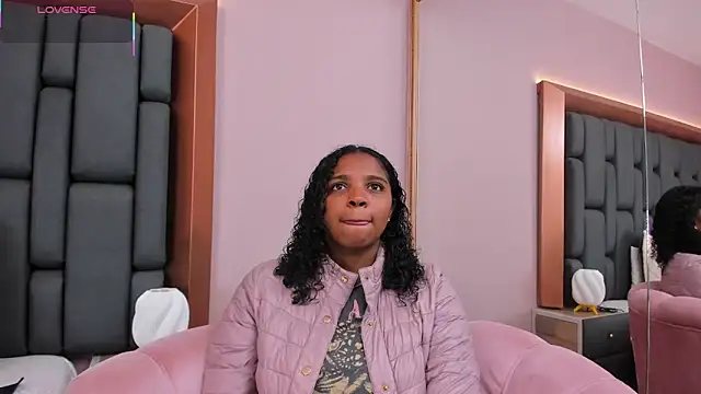 LisaMendez online show from 02.12.26