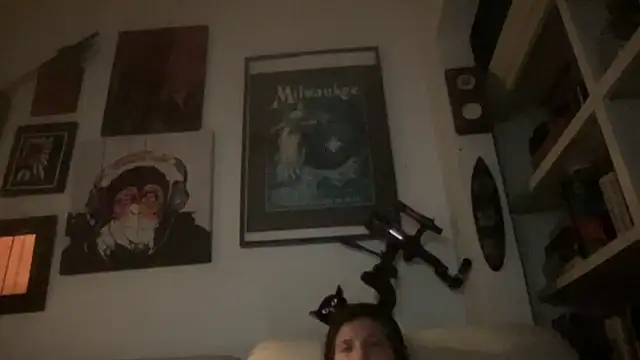 Snapshot of dddasani chatting on 09.25.25 dddasani online show from 09.25.25