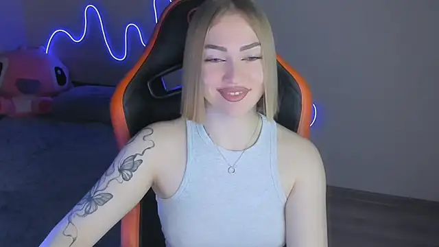 LaraKrein lk online show from 11.28.25