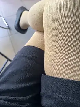 sharon-Hanna online show from 12.14.25