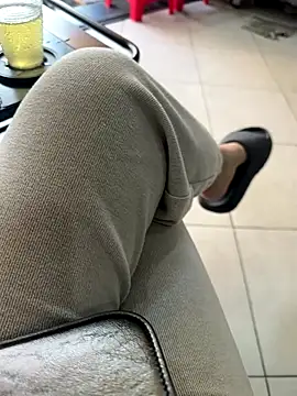 sharon-Hanna online show from 12.15.25