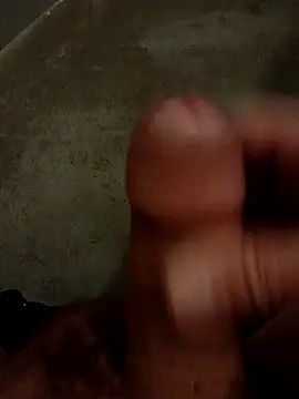 69dagosto online show from 04.15.26