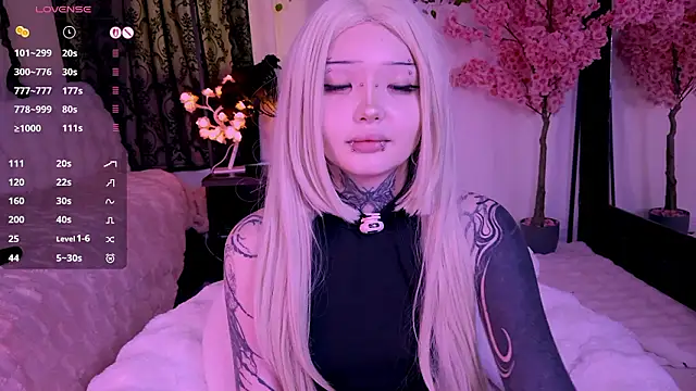 Snapshot of Lein_Bone chatting on 01.19.26 Lein Bone online show from 01.19.26