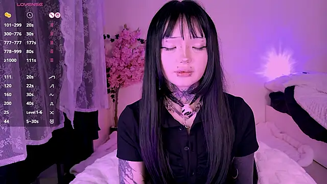 Snapshot of Lein_Bone chatting on 02.16.26 Lein Bone online show from 02.16.26