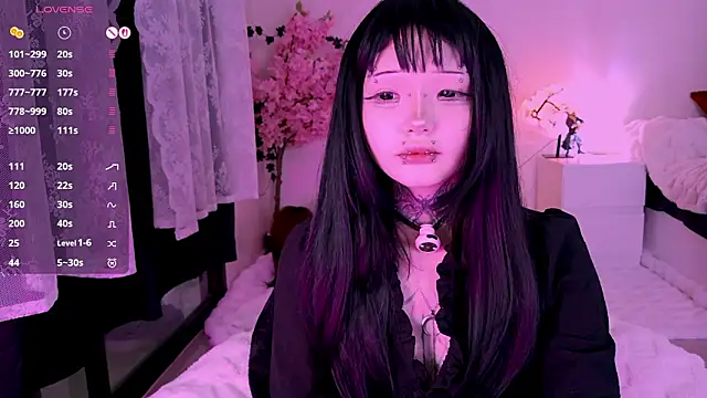 Snapshot of Lein_Bone chatting on 02.23.26 Lein Bone online show from 02.23.26