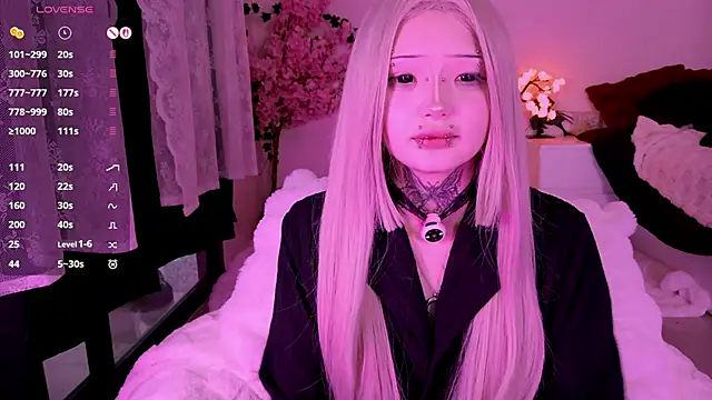 Snapshot of Lein_Bone chatting on 02.25.26 Lein Bone online show from 02.25.26