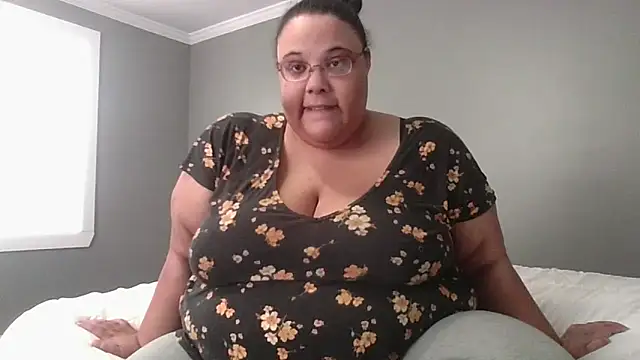 SexyBBW10790 online show from 02.14.26