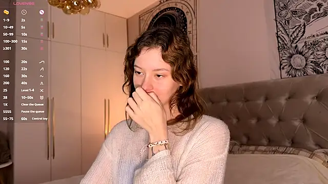 IrisPurrphy online show from 11.11.25