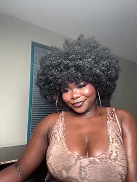 Snapshot of WomanNextdoor1 chatting on 07.17.26 WomanNextdoor1 online show from 07.17.26