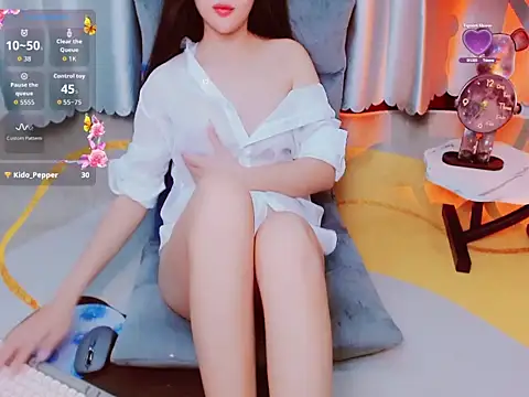 Snapshot of girlsweets2277 chatting on 09.27.25 girlsweets2277 online show from 09.27.25