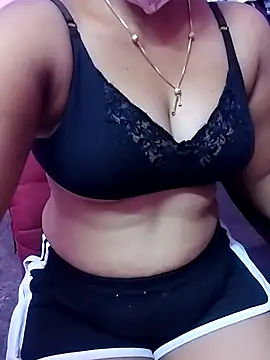 Snapshot of Tamil_Amul chatting on 10.28.25 Tamil Amul online show from 10.28.25