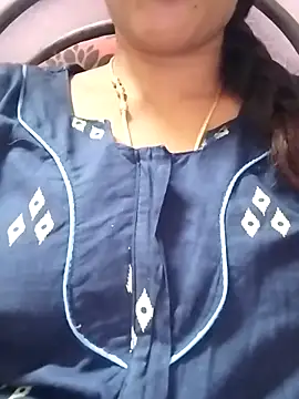 Snapshot of Tamil_Amul chatting on 11.11.25 Tamil Amul online show from 11.11.25