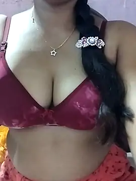 Snapshot of Tamil_Amul chatting on 11.12.25 Tamil Amul online show from 11.12.25