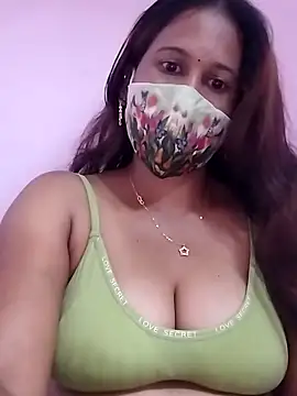 Snapshot of Tamil_Amul chatting on 11.21.25 Tamil Amul online show from 11.21.25