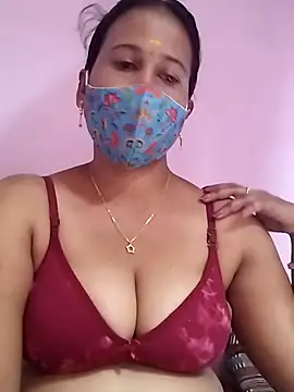 Snapshot of Tamil_Amul chatting on 11.26.25 Tamil Amul online show from 11.26.25