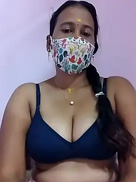 Snapshot of Tamil_Amul chatting on 12.17.25 Tamil Amul online show from 12.17.25