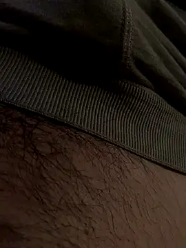 MuzzyFacing online show from 11.26.25