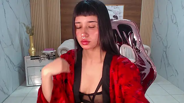 Snapshot of allyssa_bellini_s chatting on 10.19.25 allyssa bellini s online show from 10.19.25