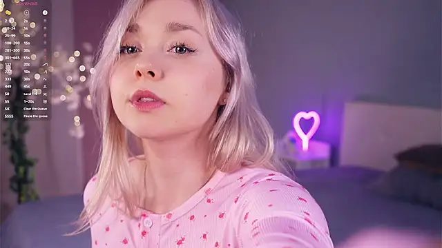 AccaCroyle online show from 03.23.26