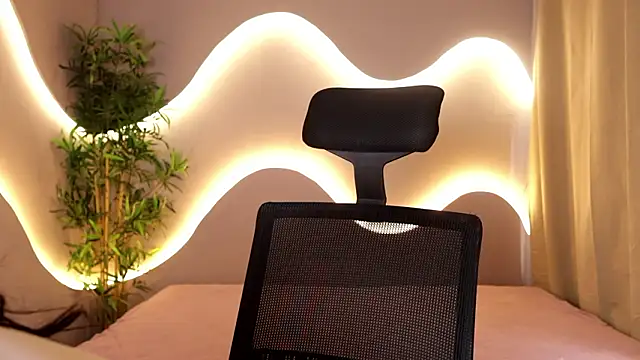 Emma and Issac online show from 03.26.26