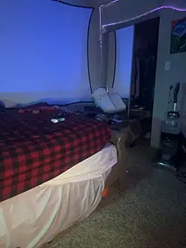 Snapshot of Triggerhappycj100 chatting on 11.03.25 Triggerhappycj100 online show from 11.03.25