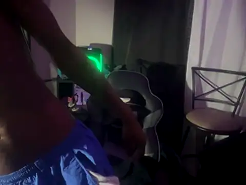 Snapshot of Triggerhappycj100 chatting on 11.17.25 Triggerhappycj100 online show from 11.17.25