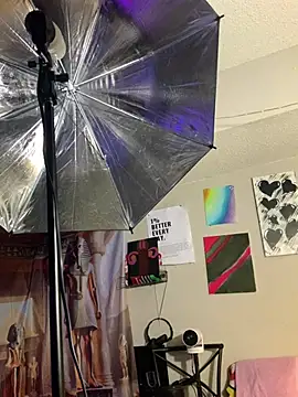 Snapshot of Triggerhappycj100 chatting on 02.17.26 Triggerhappycj100 online show from 02.17.26