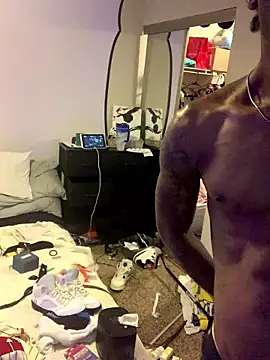 Triggerhappycj100 online show from 04.19.26