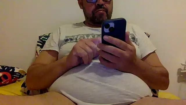 Snapshot of steve669_hot chatting on 10.05.25 steve669 hot online show from 10.05.25