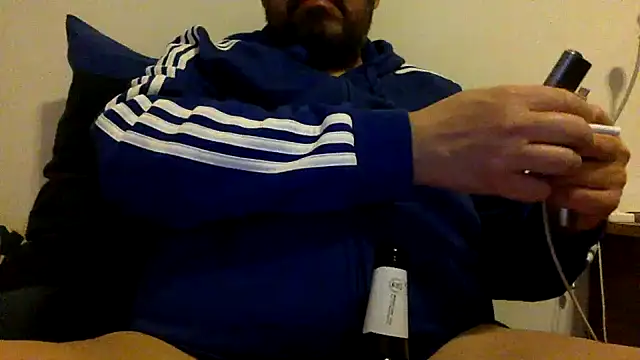 Snapshot of steve669_hot chatting on 12.19.25 steve669 hot online show from 12.19.25