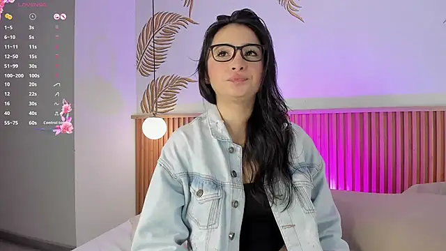 Valleriie  online show from 01.13.26