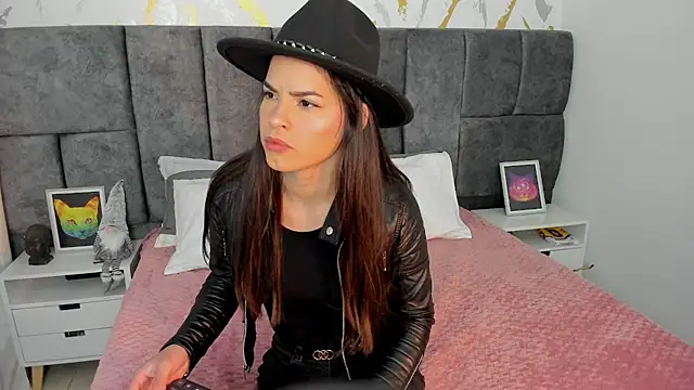 Astrid Velle online show from 11.22.25