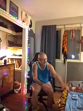 FoxnMouse online show from 04.25.26