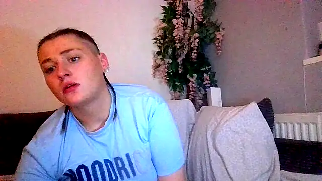 MARRIED-MAN-FETISH online show from 12.20.25