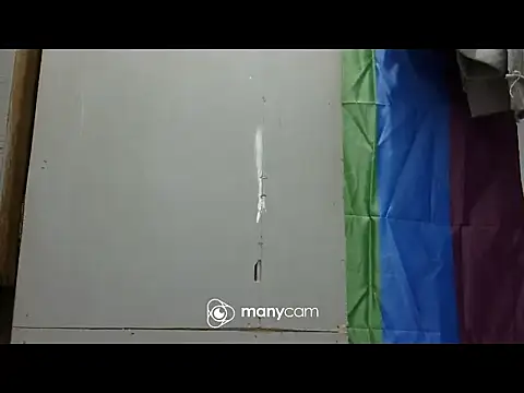 juicycum069 online show from 12.22.25