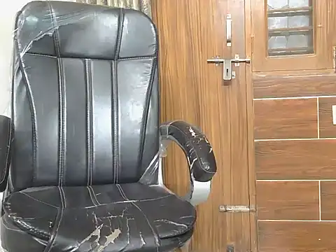 Diyaa Singh online show from 05.25.26