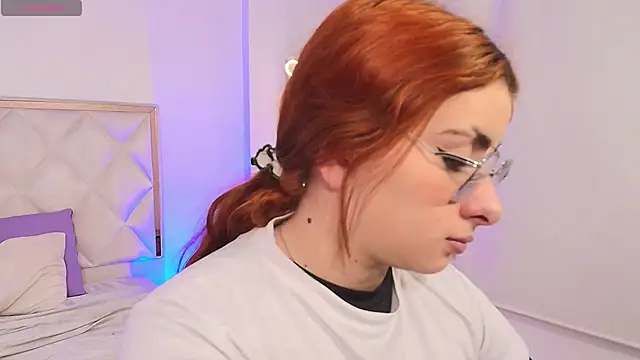 Naomy tay1 online show from 10.16.25