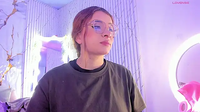 Naomy tay1 online show from 03.30.26