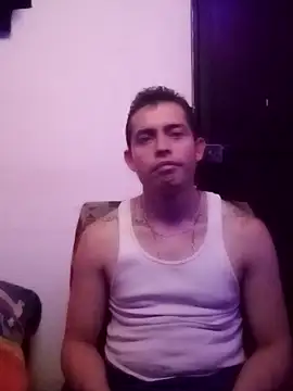 PitudoWuero online show from 09.13.25