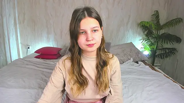 Elle Ellise online show from 10.24.25