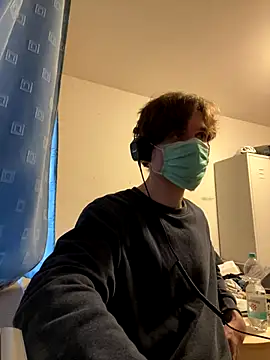 Snapshot of Imagerysin23 chatting on 10.16.25 Imagerysin23 online show from 10.16.25