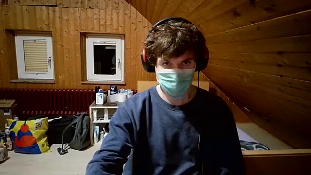 Snapshot of Imagerysin23 chatting on 12.15.25 Imagerysin23 online show from 12.15.25