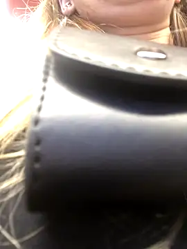 Reina Cummings online show from 09.17.25