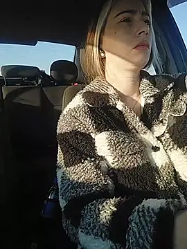 Snapshot of Reina_Cummings chatting on 02.27.26 Reina Cummings online show from 02.27.26