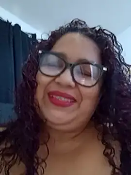 Snapshot of ladytropical1 chatting on 12.04.25 ladytropical1 online show from 12.04.25