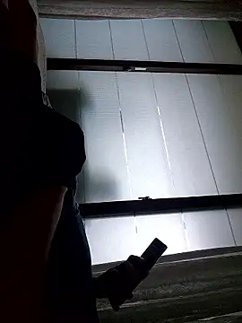 starvingo2002 online show from 09.19.25