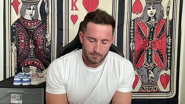 Snapshot of brettmycles28 chatting on 11.06.25 brettmycles28 online show from 11.06.25