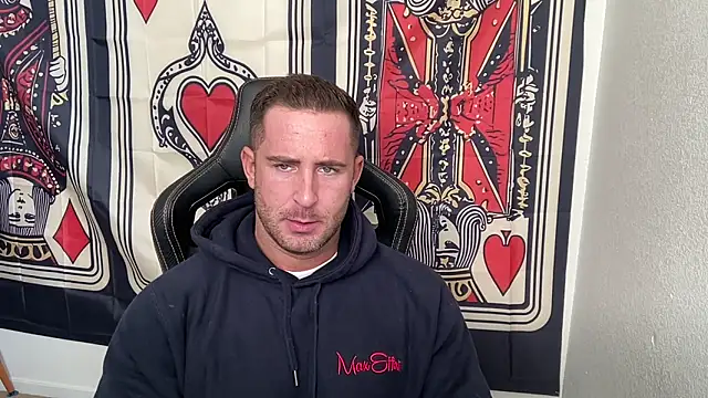 Snapshot of brettmycles28 chatting on 12.03.25 brettmycles28 online show from 12.03.25